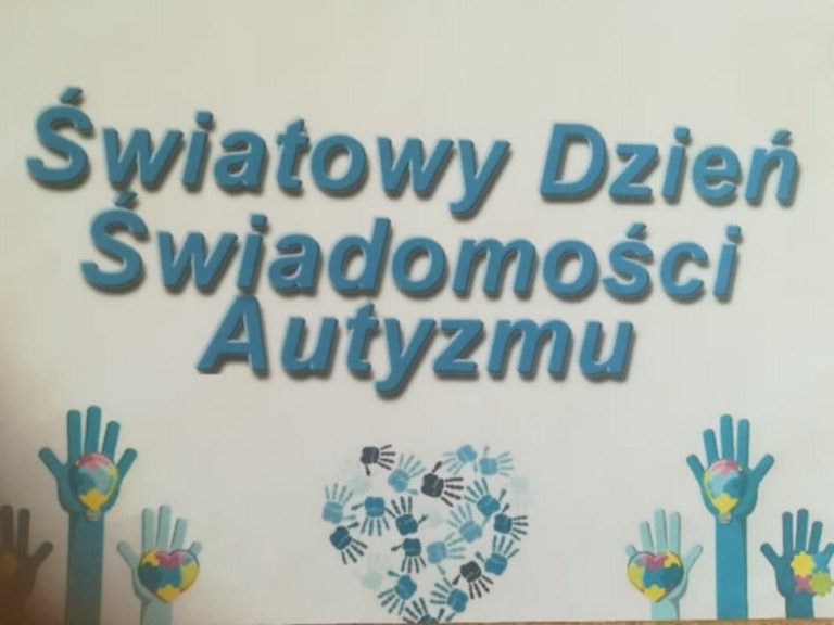 JESTEŚMY Z WAMI NIEBIESKIMI MOTYLAMI