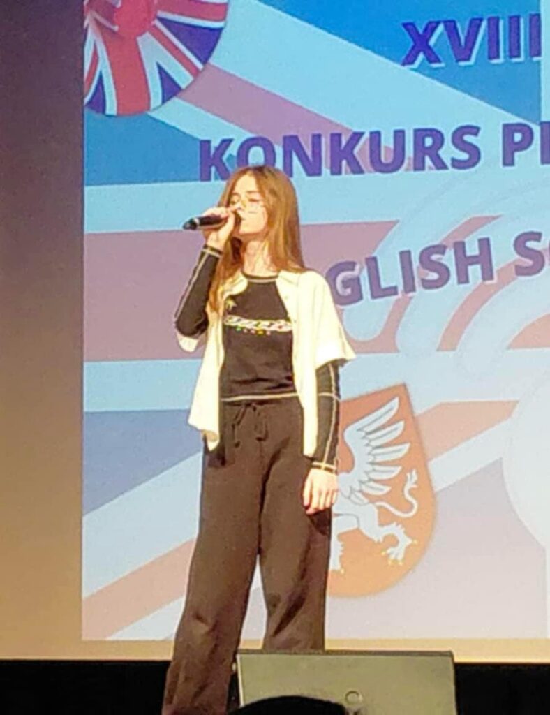 Urszula Stachowicz otrzymała II miejsce na XVIII Powiatowym Konkursie Piosenki Angielskiej „English Song Competition”