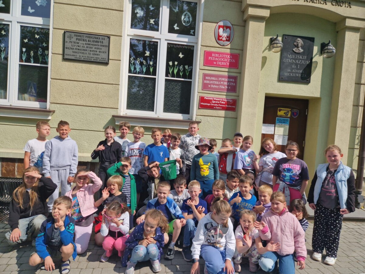 BIBLIOTEKA – ZACZAROWANY ŚWIAT KSIĄŻEK
