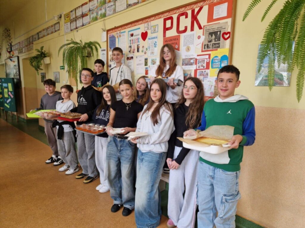 „SŁODKA AKCJA – POMOC DLA KRYSTIANKA”